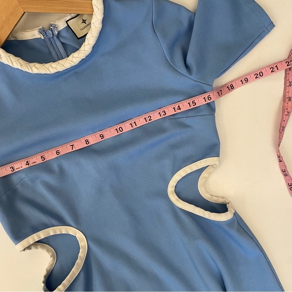 Tuckernuck || Newport Blue Zeppelin Dress Cutout High Neck Midi Small - Picture 8 of 10